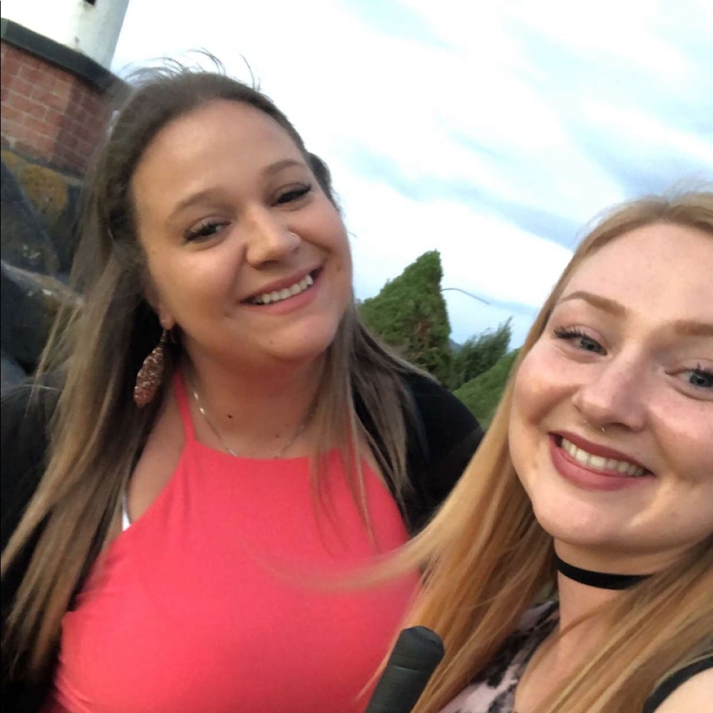 Meet your Posher, Sisii